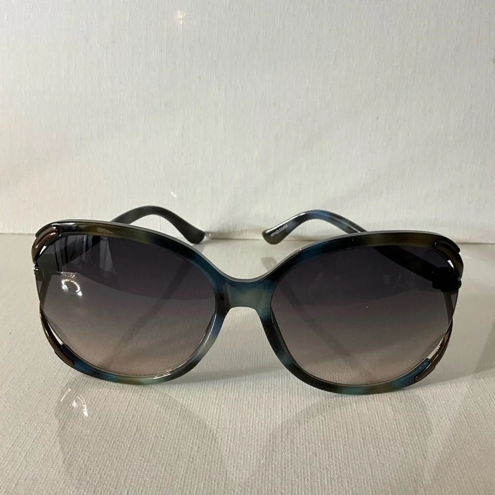 Source Unknown Gradient Sunglasses in Blue and Black